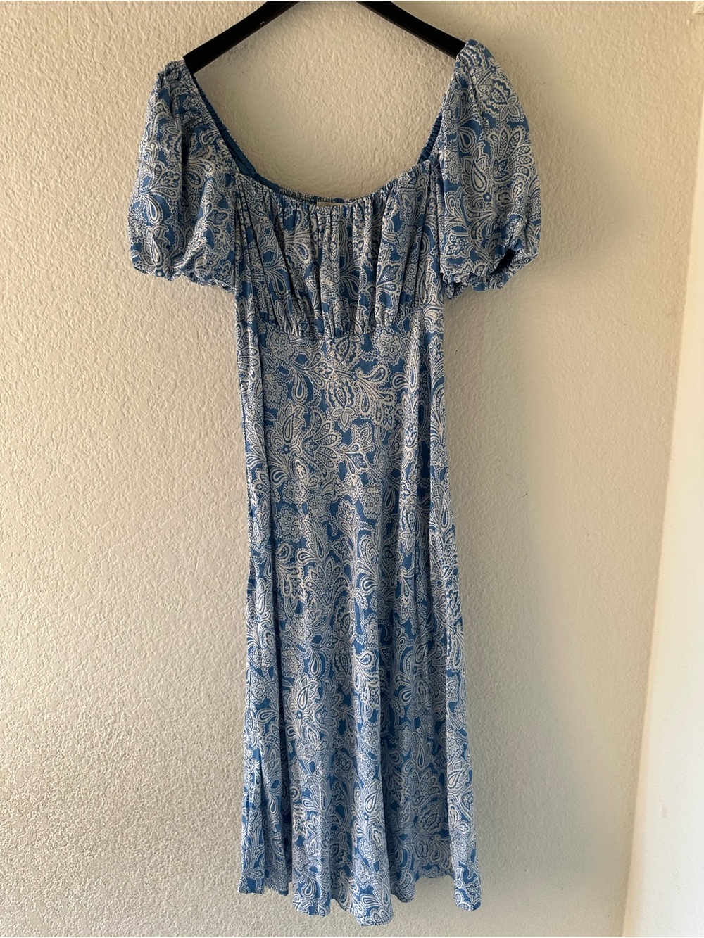 Boden Smocked Puff Sleeve Paisley Dress
